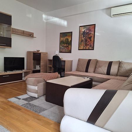 Metropolis Skopje Apartments Экстерьер фото